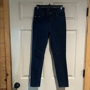 Elegant Navy Skinny Jeans for Women